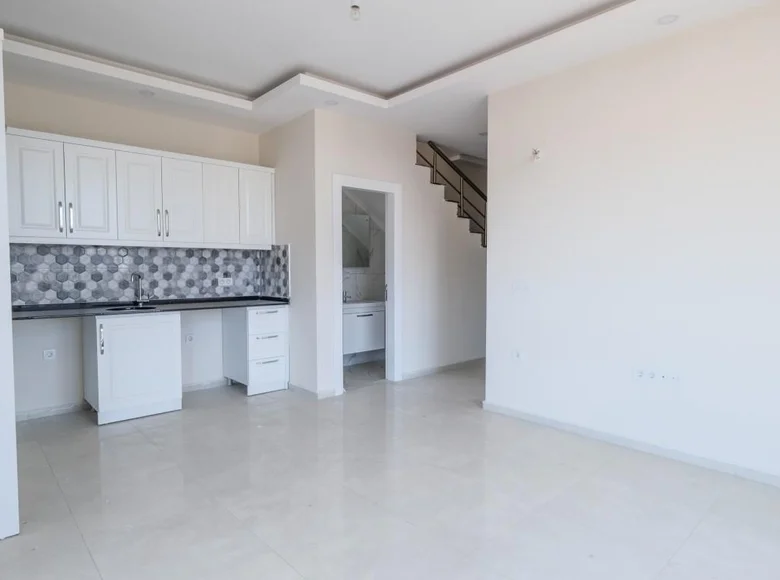 Duplex 5 rooms 130 m² Alanya, Turkey