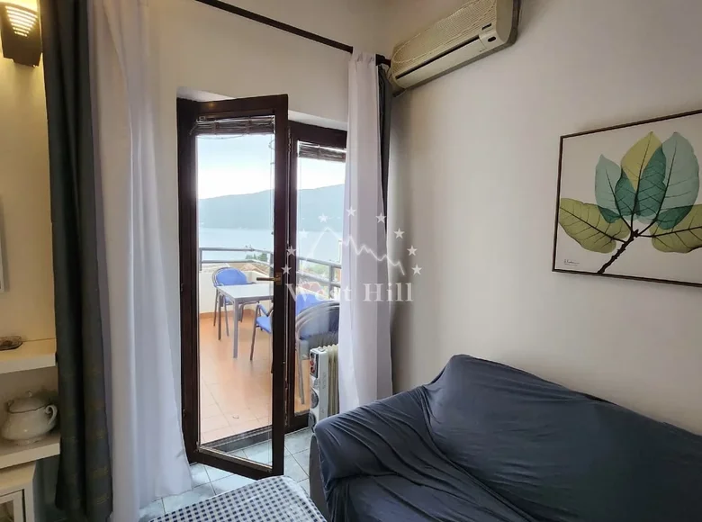 1 room apartment 36 m² Baošići, Montenegro