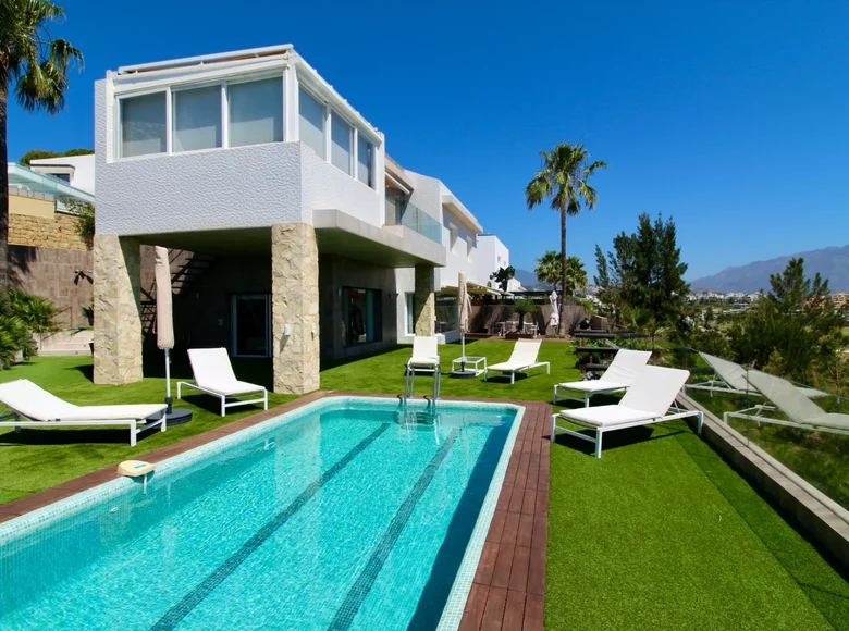 3 bedroom villa 350 m² Benahavis, Spain