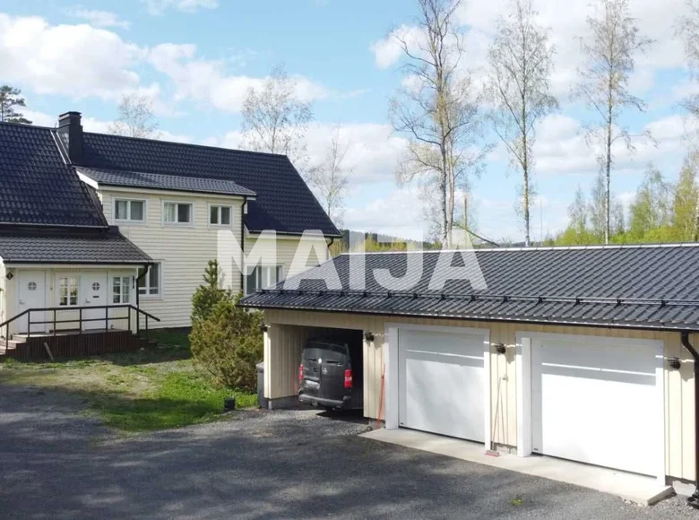 Dom 7 pokojów 240 m² Vaajakoski, Finlandia