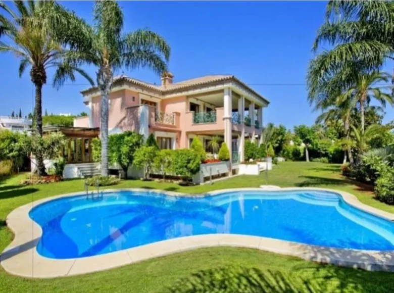 Casa 7 habitaciones 752 m² Marbella, España