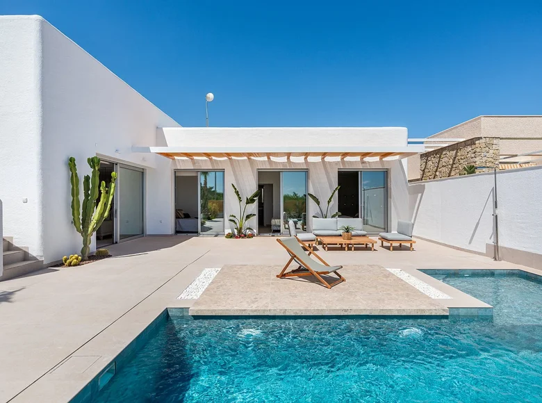 3 bedroom villa 109 m² Los Montesinos, Spain