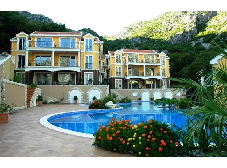 Apartamento 3 habitaciones 78 m² Donji Orahovac, Montenegro