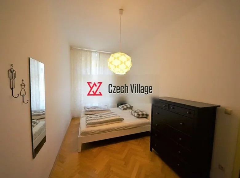Mieszkanie 2 pokoi 55 m² Praga, Czechy