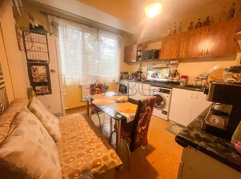 Mieszkanie 3 pokoi 62 m² Basarbovo, Bułgaria