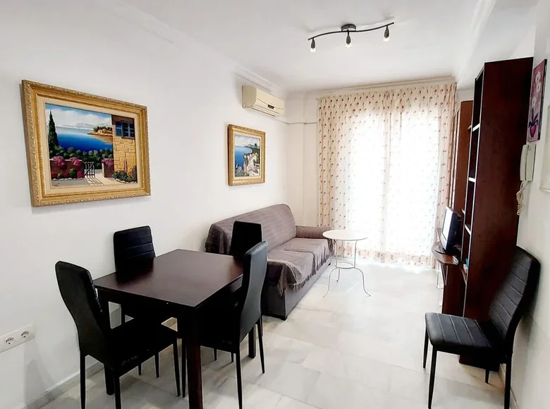 2 bedroom apartment 53 m² Fuengirola, Spain