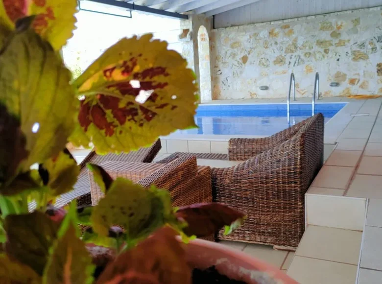 7 bedroom villa 300 m² Sivota, Greece