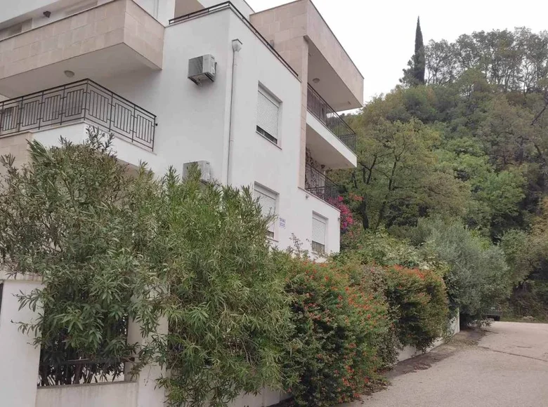 Dom 4 pokoi 400 m² Katun Rezevici, Czarnogóra