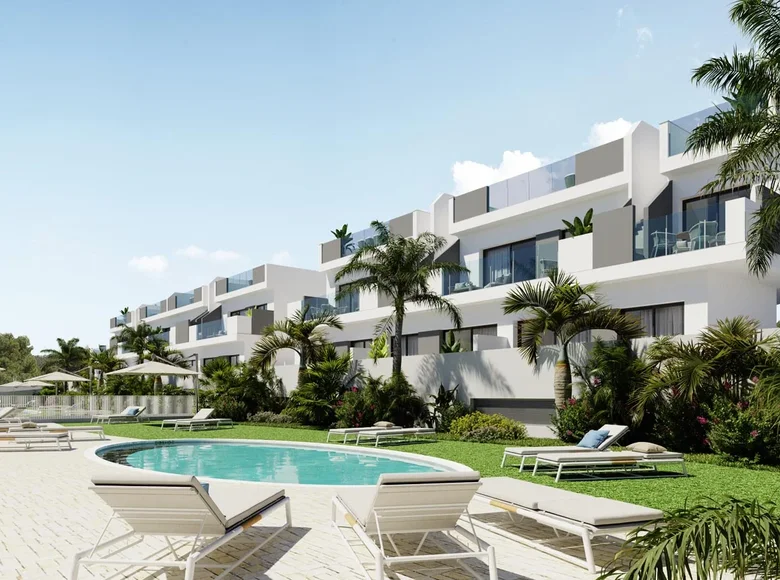 Szeregowiec 3 pokoi 130 m² Torrevieja, Hiszpania