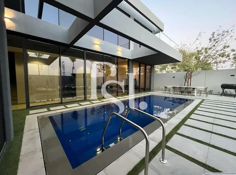 villa de 5 chambres 935 m² Charjah, Émirats arabes unis