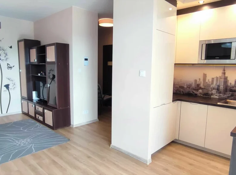 2 room apartment 43 m² in Warsaw, Poland