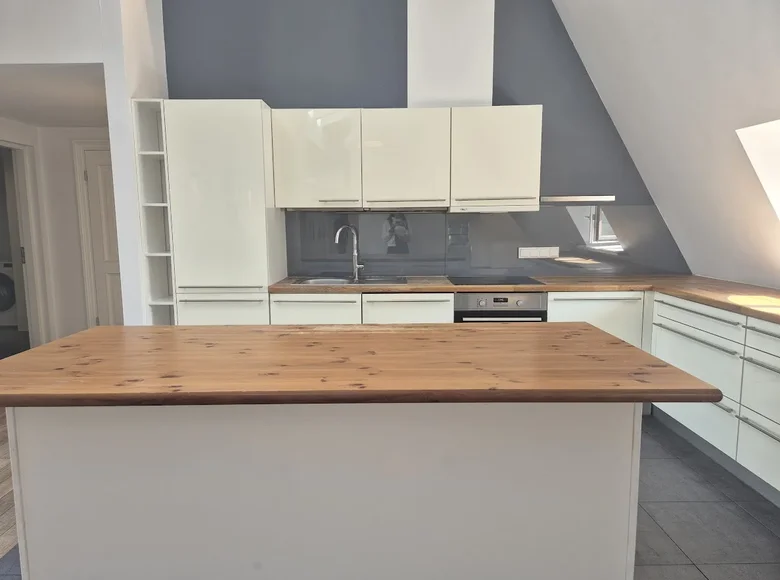 Apartamento 210 m² Riga, Letonia