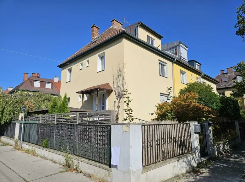 5 Room Villa For Sale In Vienna Austria For 849 000 Listing 1806954   C93c7d714cafd197af1a8b553200a.webp