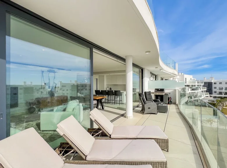 Mieszkanie 3 pokoi 131 m² Fuengirola, Hiszpania