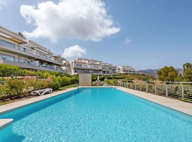 Mieszkanie 2 pokoi 90 m² Mijas, Hiszpania
