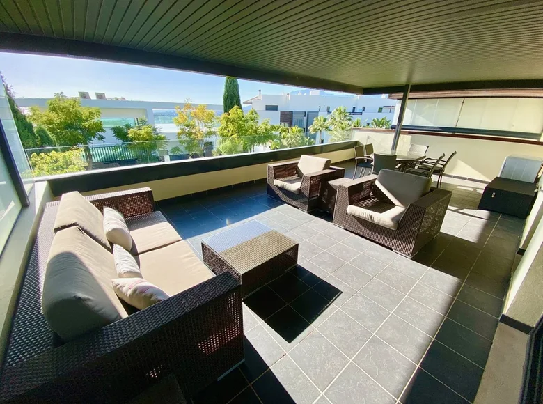 Квартира 2 спальни 85 м² Benahavis, Испания
