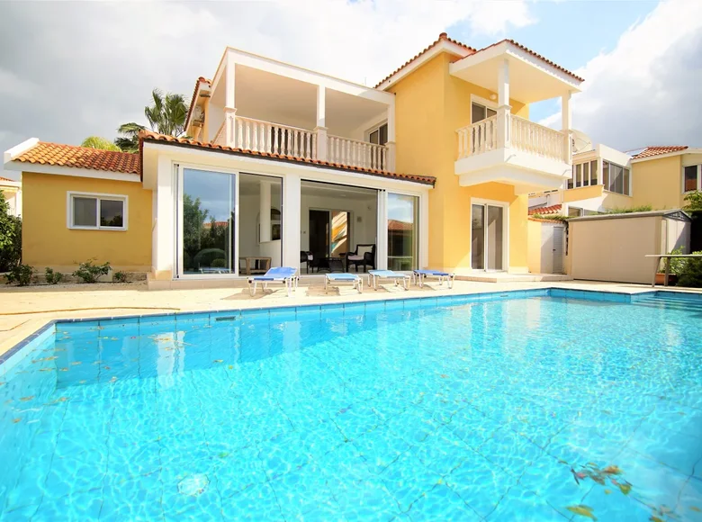 3 bedroom house 155 m² Peyia, Cyprus