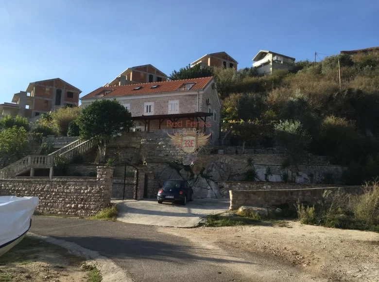 Haus 4 Zimmer 250 m² durici, Montenegro