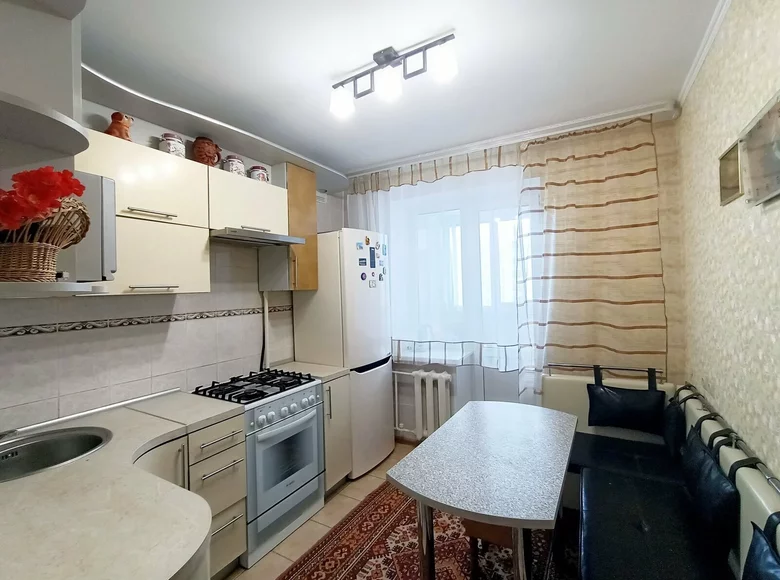 Apartamento 4 habitaciones 84 m² Gómel, Bielorrusia