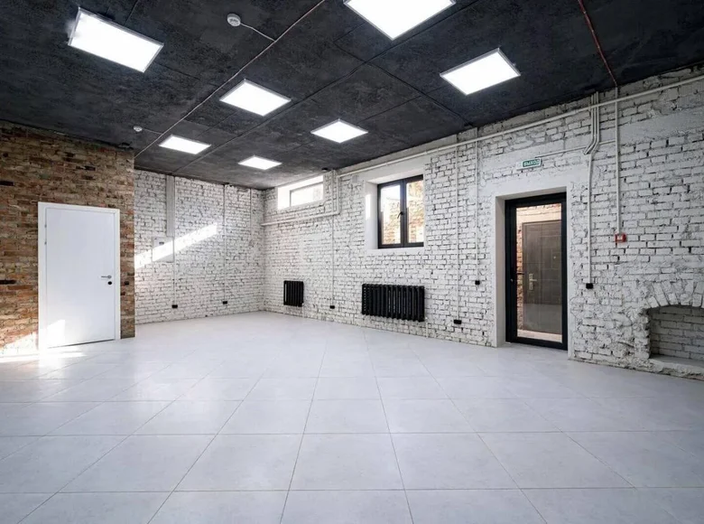 Boutique 67 m² à Minsk, Bélarus