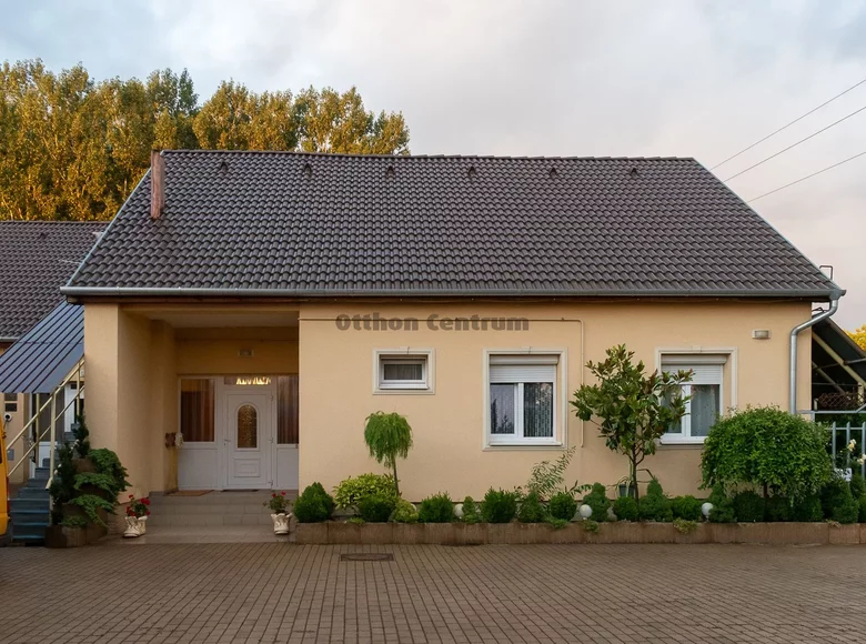 Commercial property 220 m² in Nyiregyhazi jaras, Hungary