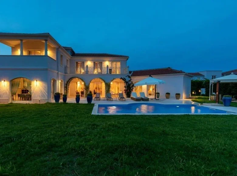 4 bedroom Villa 361 m² Porec, Croatia