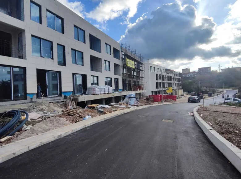 Квартира 55 м² Тиват, Черногория