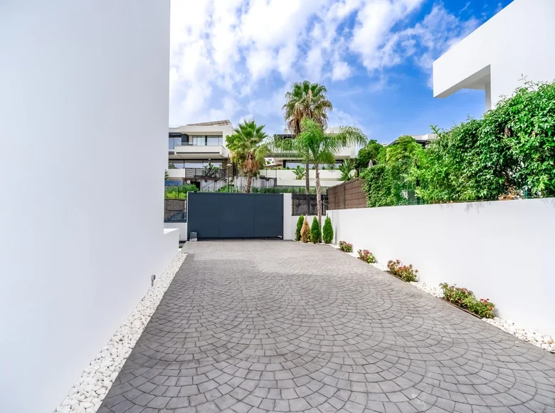 Haus 6 zimmer  Estepona, Spanien