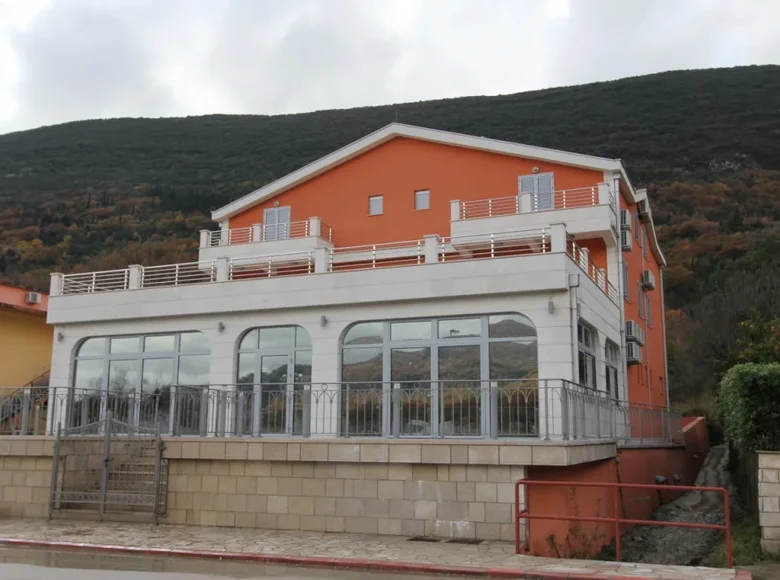 Mieszkanie 16 pokojów  Igalo, Czarnogóra