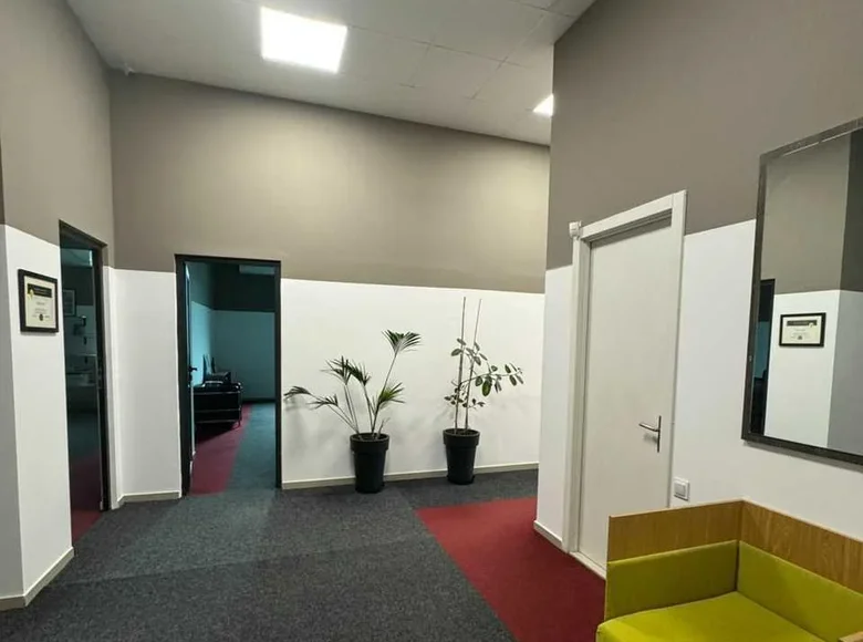 Pomieszczenie biurowe 265 m² Tbilisi, Gruzja