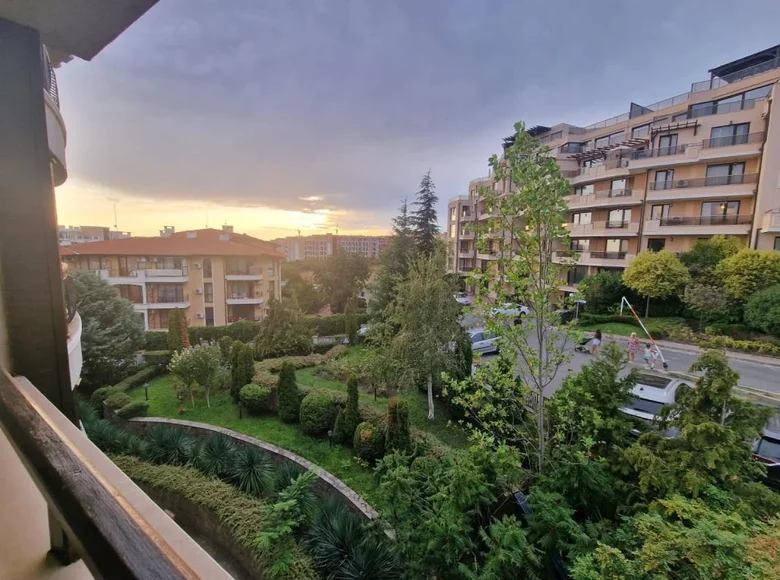 Квартира 1 спальня 70 м² Святой Влас, Болгария