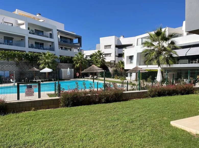 Appartement 4 chambres  Estepona, Espagne
