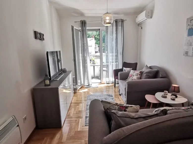 Wohnung 1 Schlafzimmer 39 m² Budva, Montenegro