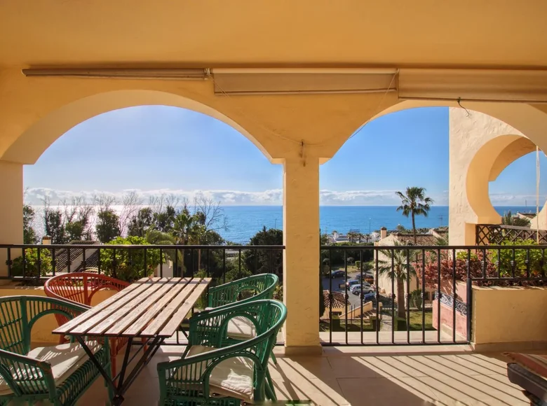 Mieszkanie 2 pokoi 79 m² Malaga, Hiszpania