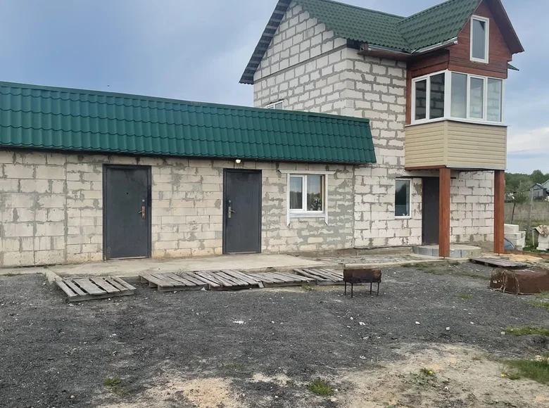 Casa 120 m² Vialikaja Uchaloda, Belarús