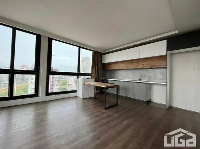 Квартира 4 комнаты 180 м² Эрдемли, Турция
