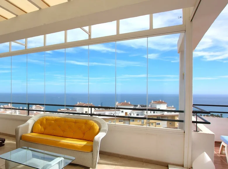 2 bedroom apartment 96 m² Mijas, Spain