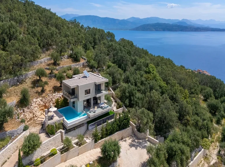 Villa de 4 dormitorios 314 m² Katavolos, Grecia