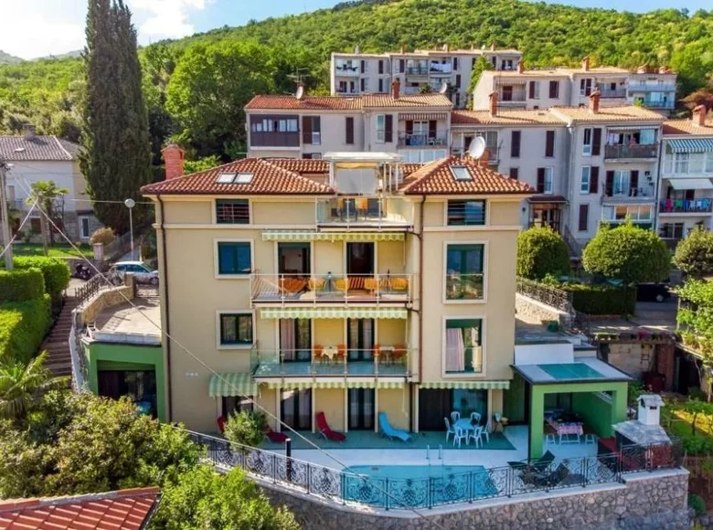 Hotel 370 m² in Opatija, Croatia