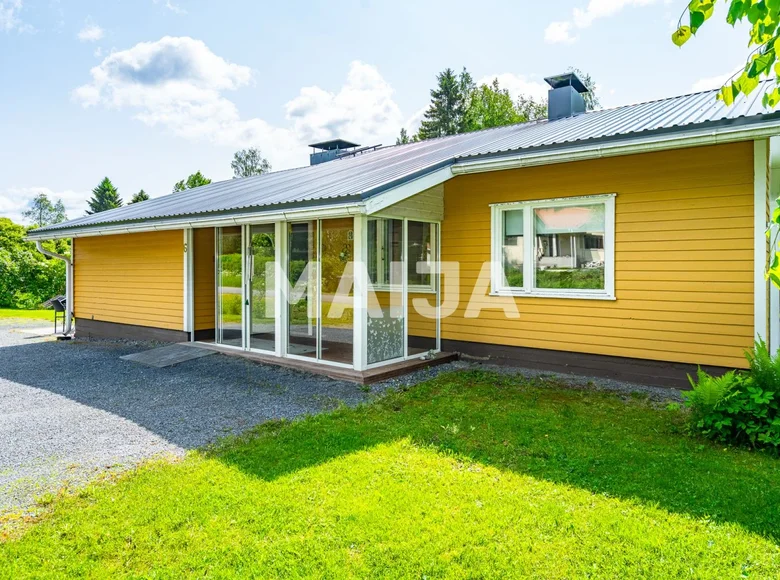 Dom 3 pokoi 70 m² Karjenniemi, Finlandia
