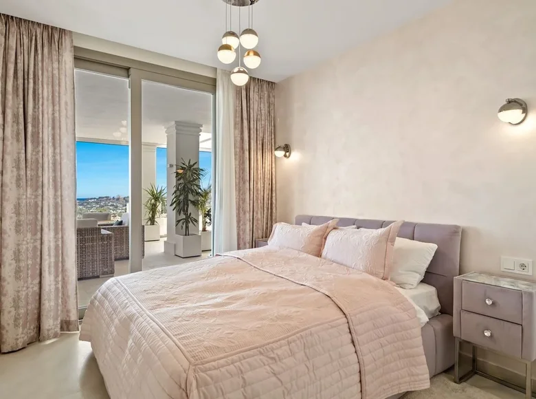 Apartment 7 bedrooms 330 m² San Pedro Alcantara, Spain