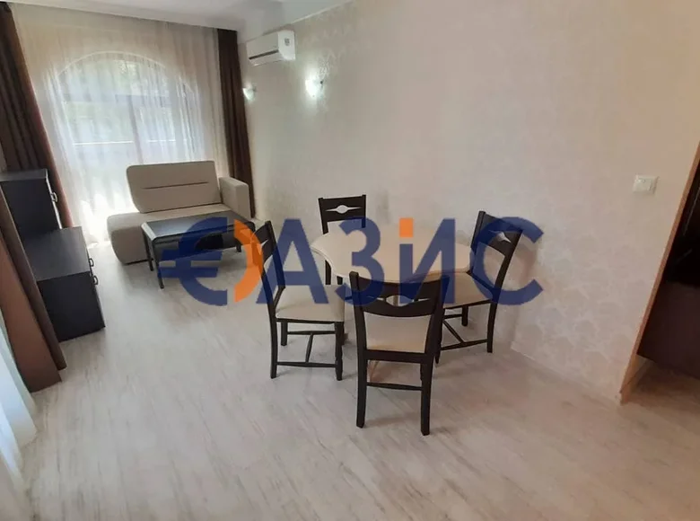 Квартира 2 комнаты 62 м² Несебр, Болгария