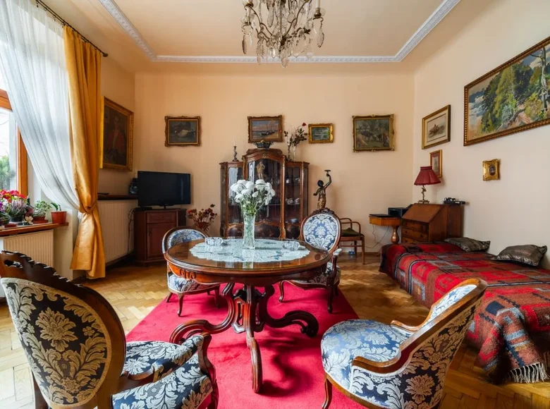 Квартира 764 м² Краков, Польша