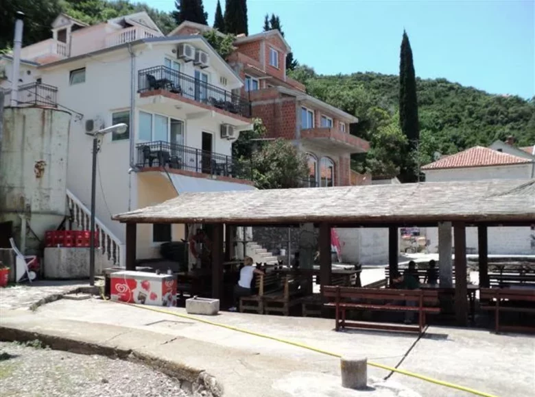 Restaurant, Café 320 m² Montenegro, Montenegro