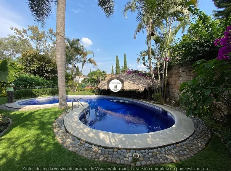 Casa 5 habitaciones 670 m² Chamilpa, México