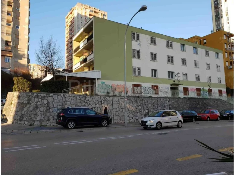 Hotel 670 m² in Grad Rijeka, Croatia