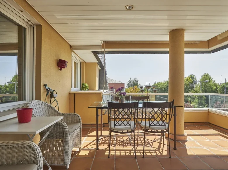 Townhouse 4 bedrooms 180 m² Madrid, Spain