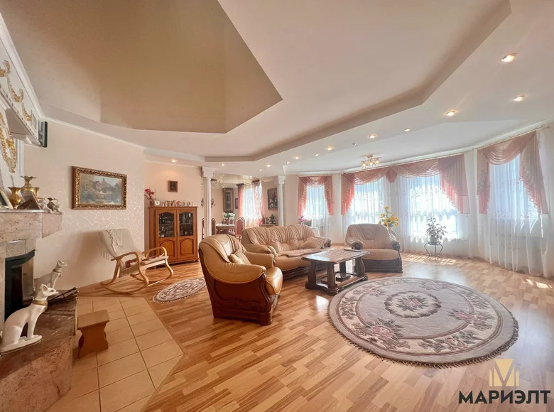 House 464 m² Tarasava, Belarus