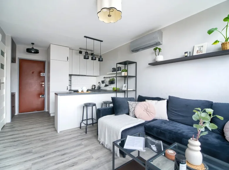 2 room apartment 27 m² Warsaw, Poland