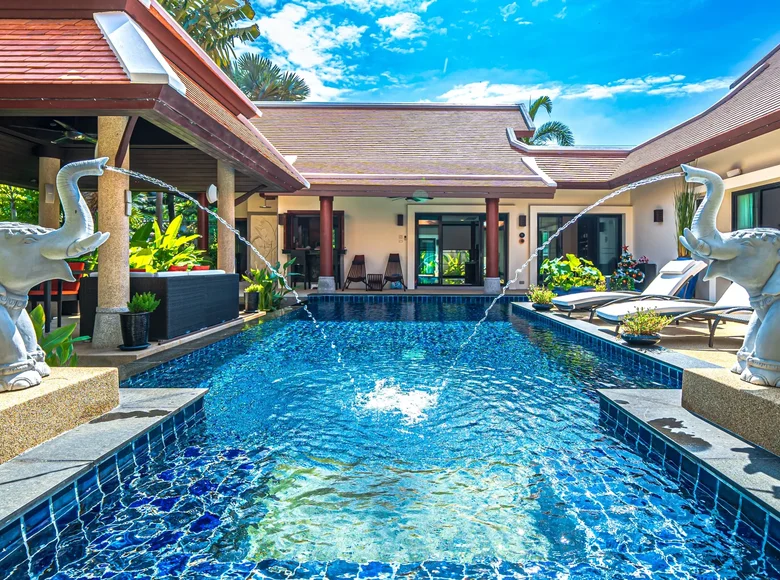 4 bedroom Villa 500 m² Phuket, Thailand